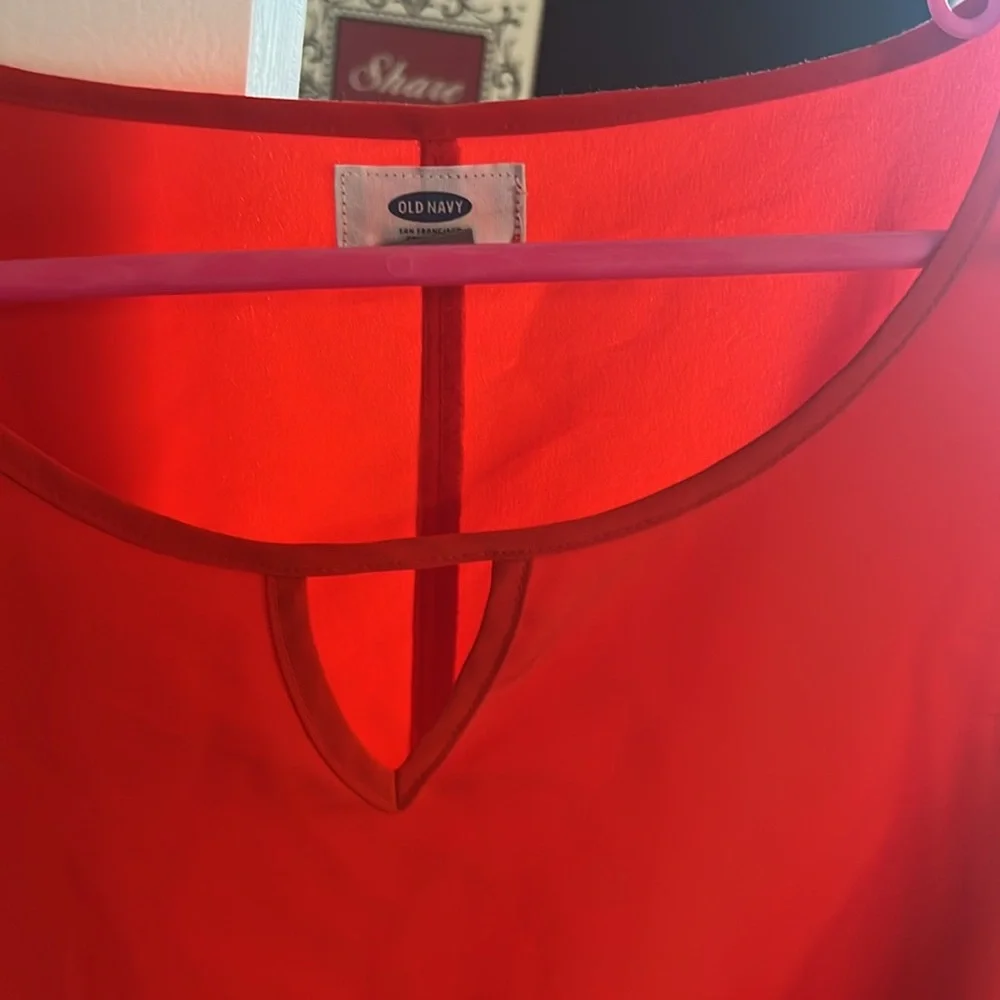 Red Women's Top old navy Medium - Picture 2 of 2